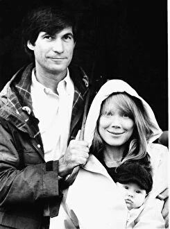 Images Dated 21st October 1982: Sissy Spacek Actress wiyh her husband Jack Fisk and daughter Schuyler