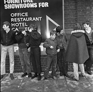 Images Dated 4th April 1970: Skinheads clash in Farringdon Road, London. Twenty to thirty youths were chased