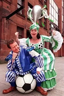 Images Dated 11th May 1998: Sleeping Beauty pantomime promotion May 1998 comedy actress Elaine C Smith
