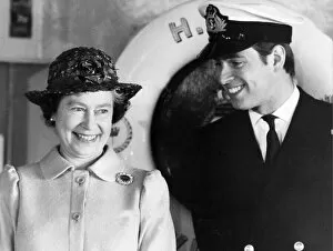 Images Dated 17th September 1982: Smiles from Prince Andrew and Queen Elizabeth II, his mother