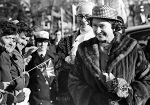 Images Dated 29th November 1980: A smiling Her Majesty the Queen leaves the City Hall, Cardiff