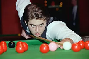 Images Dated 4th December 1991: Snooker player Ronnie O Sullivan, pictured the day before his 16th birthday