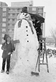 Images Dated 11th December 1981: When the snow came down it was a go snow foe worker'