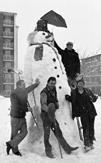Images Dated 11th December 1981: When the snow came down it was a go snow foe worker'