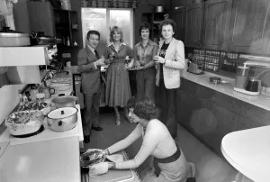 Sonia Allison the Daily Mirror cook is seen here preparing a meal for a invited group of Sonia Allison the Daily Mirror cook is seen here preparing a meal for a invited group of