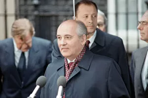 Images Dated 6th April 1989: Soviet Leader, Mikhail Gorbachev, pictured during a news conference outside 10 Downing