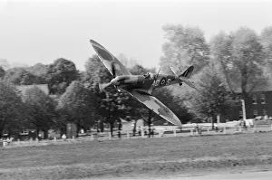 Spitfire Mk IXB MH434 was built in 1943 at Vickers, Castle Bromwich Spitfire Mk IXB MH434 was built in 1943 at Vickers, Castle Bromwich