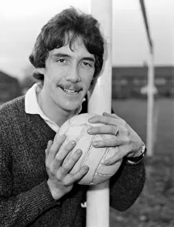 Images Dated 29th December 1980: Sport: Football: Birmingham goalkeeper Tony Coton. December 1980 80-07237-003