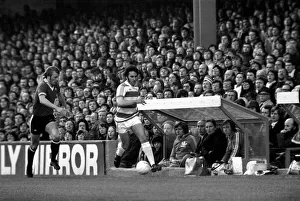 Sport: Football: Queens Park Rangers vs. Manchester United. April 1977 77-02218-075 Sport: Football: Queens Park Rangers vs. Manchester United. April 1977 77-02218-075