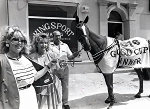 Sport - Horse Racing - Bookies nightmare Norton's Coin Sport - Horse Racing - Bookies nightmare Norton's Coin