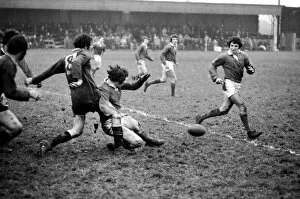 Images Dated 8th January 1972: Sport: Rugby Union. Llanelli v. Wasps. January 1972 72-0226