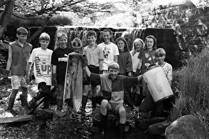 Images Dated 19th May 1992: Spring clean... Pupils at Meltham County Primary School have been putting the finishing