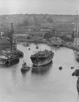 SS Great Britain heading for the dry dock where she was built SS Great Britain heading for the dry dock where she was built