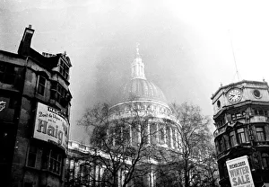 Core13 Gallery: St Pauls Cathedral London during WW2 II Blitz 1940 WW2