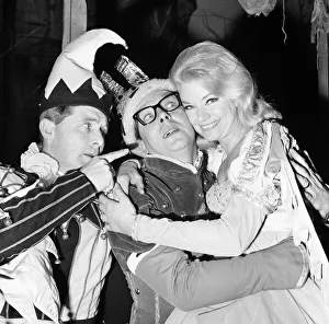 00468 Gallery: Stars of Panto Sleeping Beauty, Eric Morecambe The King