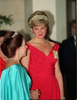 Images Dated 25th October 1990: State visit of President Cossiga of Italy to Britain. Princess Diana