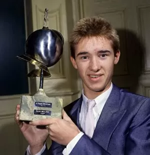 Images Dated 1st December 1987: Stephen Hendry holding trophy December 1987