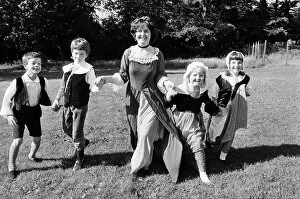 Images Dated 30th June 1987: Stepping out in time... These youngsters from Helme Junior