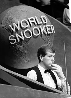 Steve Davis deep in thought at the World Snooker Championships, April 1987 Steve Davis deep in thought at the World Snooker Championships, April 1987