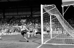Stoke City 2 v. Wolverhampton Wanderers 1. Division 1 Football. April 1982 MF06-40-041 Stoke City 2 v. Wolverhampton Wanderers 1. Division 1 Football. April 1982 MF06-40-041