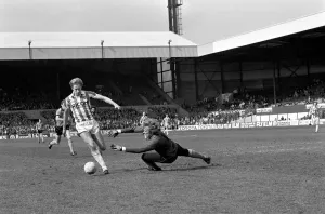 Stoke City 2 v. Wolverhampton Wanderers 1. Division 1 Football. April 1982 MF06-40-061 Stoke City 2 v. Wolverhampton Wanderers 1. Division 1 Football. April 1982 MF06-40-061