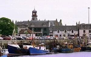 Images Dated 9th June 1997: STORNOWAY general view of town and harbour fishing boats