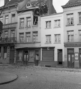 Top story of a house damaged during the German bombardment of the centre of Antwerp Top story of a house damaged during the German bombardment of the centre of Antwerp