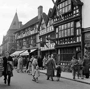Stratford Upon Avon, High Street, Warwickshire. 27th April 1961 Stratford Upon Avon, High Street, Warwickshire. 27th April 1961