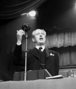 00150 Gallery: Suez Crisis 1956 Harold MacMillan speaking at the Conservative Party Conference