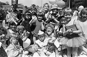 Images Dated 1st June 1985: Sunday school children and their circus theme joined carnival time in Holmfirth as