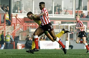 Images Dated 18th October 1992: Sunderland 1 -2 Newcastle Football league division one match held at Roker Park