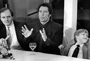 Images Dated 30th November 1987: Superstar Tom Jones will be going back to his root to show his American born grandson