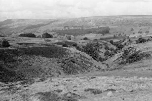 Images Dated 29th September 1971: Down into Swaledale - Arkengarthdale, Richmond, Reeth in the Yorkshire Dales