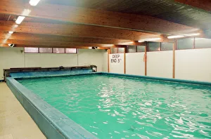 Mirror/0800to0899 00824/swimming pool thingwall hall broadgreen Mirror/0800to0899 00824/swimming pool thingwall hall broadgreen