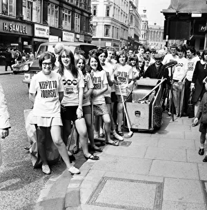 Teenagers say Keep Britain Tidy, New Street, Birmingham, Saturday 6th July 1968 Teenagers say Keep Britain Tidy, New Street, Birmingham, Saturday 6th July 1968