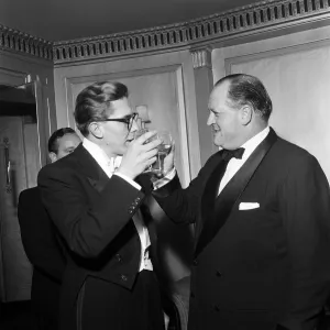 Award Ceremonies Gallery: The Television Awards at the Dorchester Hotel. Pictured are Robin Day