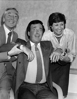 Terry Wogan hands over the keys of the BBC's Television Theatre on Shepherd' Terry Wogan hands over the keys of the BBC's Television Theatre on Shepherd'