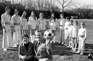 Images Dated 27th February 1975: 'The Vos Family Are Here'. The Vos Family, Canada