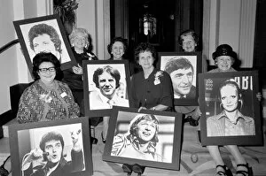 Images Dated 25th February 1975: Thirty mothers of famous sons and daughters had lunch today at Claridges Hotel