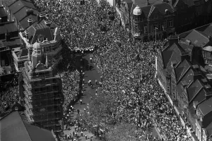 Thousands of West Ham supporters throng around the Bolyn at Upton Park as the Hammers Thousands of West Ham supporters throng around the Bolyn at Upton Park as the Hammers