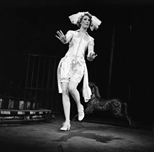 Images Dated 8th February 1972: The Threepenny Opera opens in the West End at the Prince of Wales Theatre on 10th