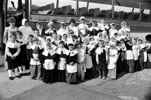Images Dated 10th July 1989: Back in time... pupils, parents and friends of Upper Whitley School, Grange Moor
