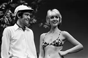 Images Dated 14th August 1972: Tom Courtenay and Cheryl Kennedy in 'Time and Time Again'