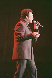 Images Dated 13th November 1998: Tom Jones performing at The Cardiff International Arena, Cardiff, Wales