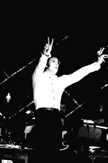 Images Dated 25th March 1971: Tom Jones performing at the Odeon Cinema, Newcastle on 25th March 1971