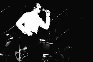 Images Dated 25th March 1971: Tom Jones performing at the Odeon Cinema, Newcastle on 25th March 1971