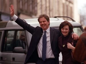 Images Dated 4th April 1997: Tony Blair with arm around his wife waving to crowds while in Stirling April 1997