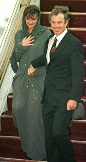 Images Dated 10th January 1999: Tony Blair and wife Cherie Blair arrive in Kuwait January 1999