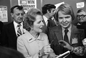 Images Dated 12th October 1977: Tory leader Margaret Thatcher and William Hague at the Conservative Party Conference