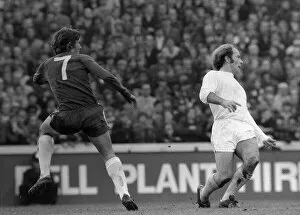 Images Dated 27th November 1971: Tottenham Hotspur v Chelsea Football 1971 Charlie Cooke of Chelsea